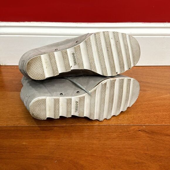 Sorel Womens Joan Of Arctic Wedge II Ankle Boot Gray Suede Round Toe size 9 - Picture 5 of 10
